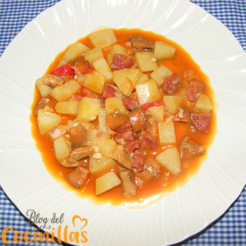 Receta de patatas a la riojana con níscalos