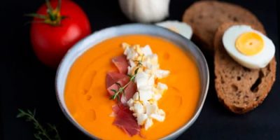 salmorejo con batidora de mano