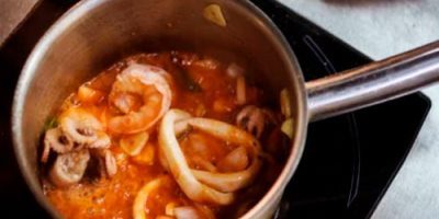 cocinando pota tierna